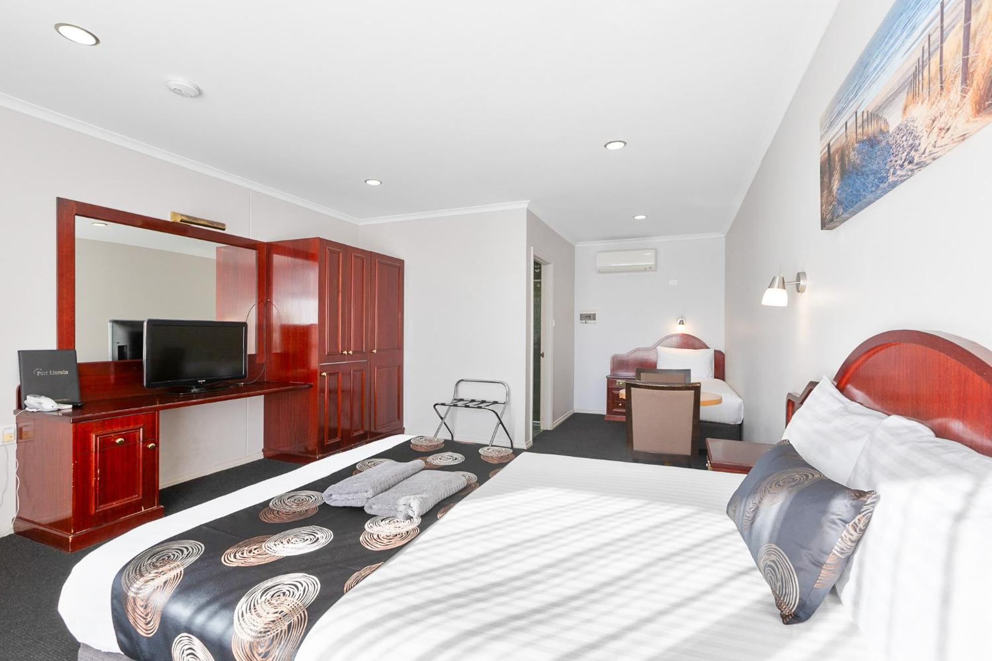 Best Western Port Lincoln- Formerly Hilton Motel Exterior photo